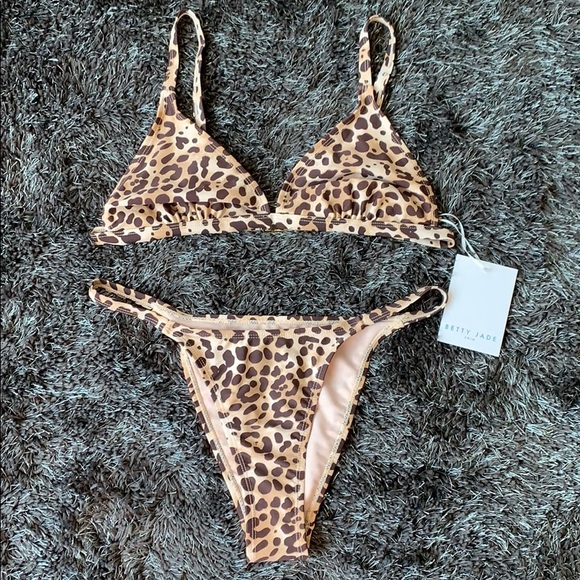 🆕 Cheetah Micro Triangle Bikini L - Picture 10 of 14